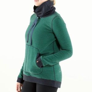 Lululemon Avenue Stripe Green Bean Pullover Size 6